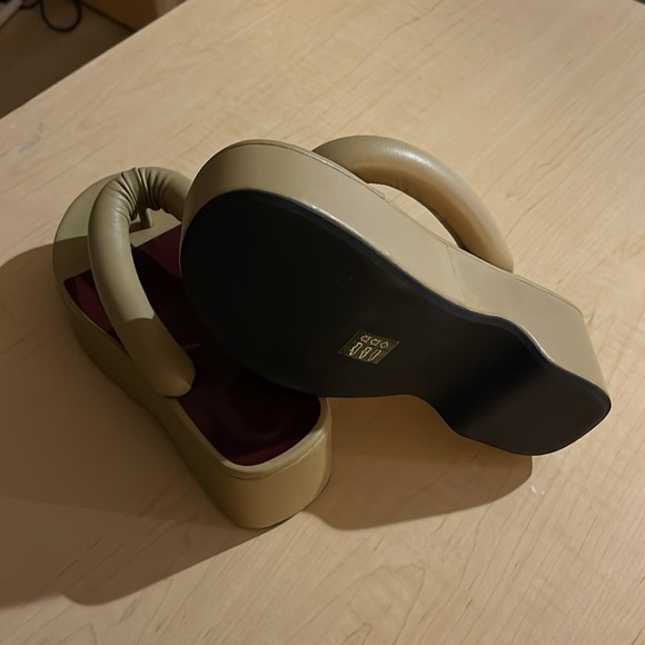 Staud - Picture 4 of 4